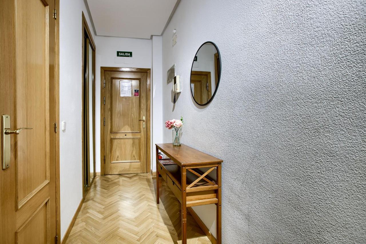 Charming Elegant Gran Via Apartment Мадрид Екстериор снимка